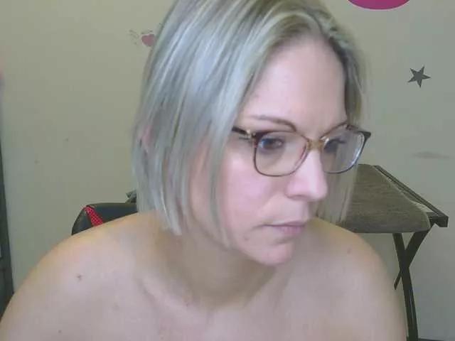 erikasexy1 from BongaCams is Freechat