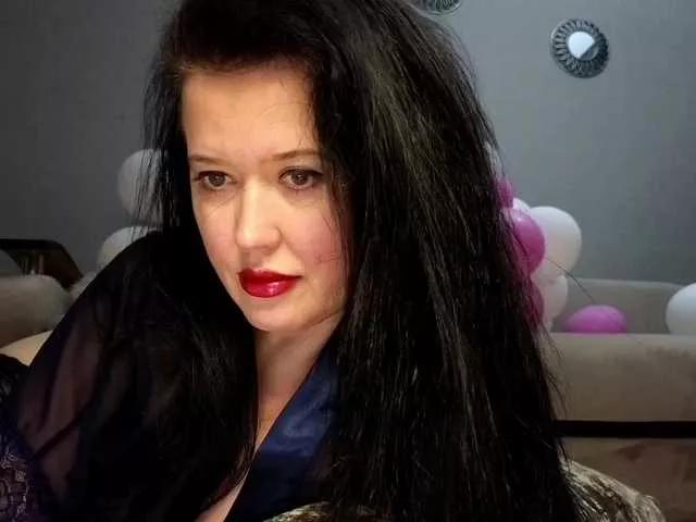 LoveCatsuit from BongaCams is Freechat