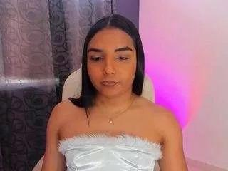 hotlittlebittch from CamSoda is Freechat