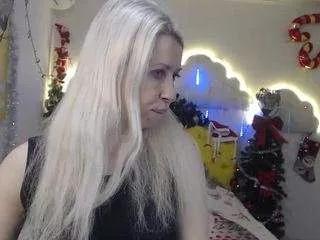 lorariser from CamSoda is Freechat