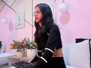 mayewells from CamSoda is Freechat