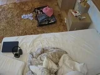 voyeurcam-julmodels-whitebed-3 from CamSoda is Freechat