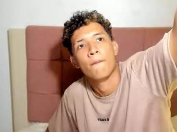 andreew_diaz from Chaturbate is Freechat