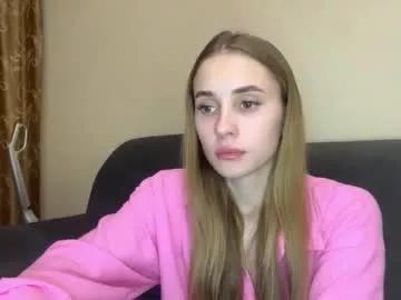 karolina_sweetsoul on Chaturbate