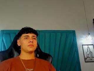 chris_de_la_fonde from Flirt4Free is Freechat