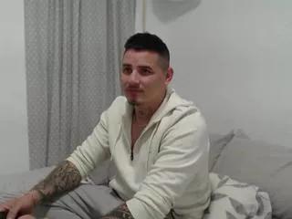 milan_thomson from Flirt4Free is Freechat