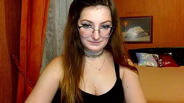 Arielsssplash from StripChat is Freechat