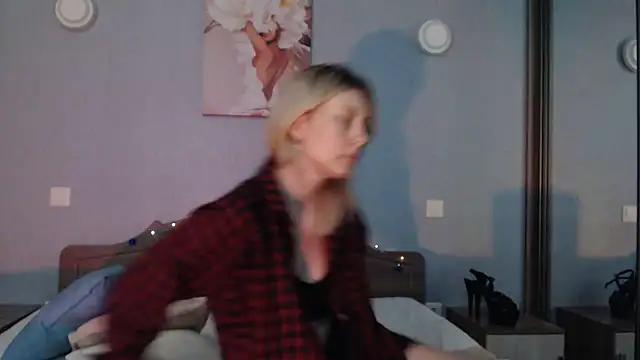 AvelinaLeoni from StripChat is Freechat