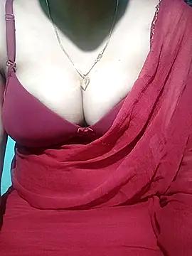 Bouncing_Boobs from StripChat is Freechat