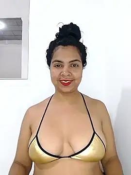 Brendabluee from StripChat is Freechat