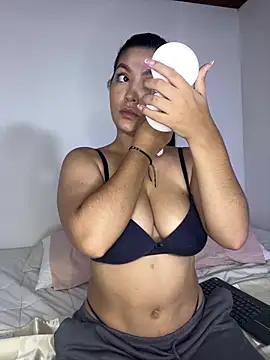 DashaStar from StripChat is Freechat