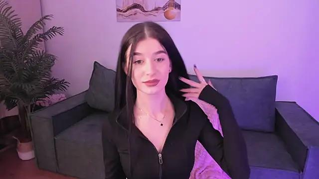 LauraCoy from StripChat is Freechat