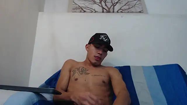 Liam_Linarez from StripChat is Freechat