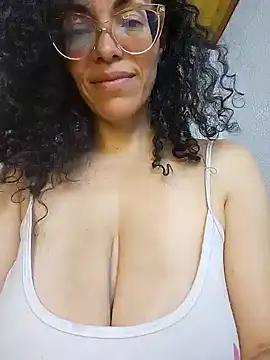 LUCI_LOVE from StripChat is Freechat