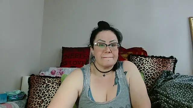 MISTRESS_AMAZON_FIRE from StripChat is Freechat