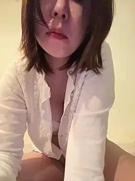 Photos of Yukimi- from StripChat is Freechat