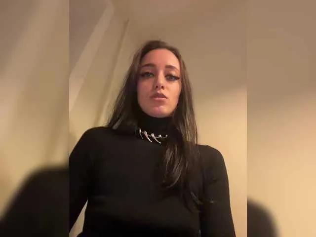 --SATIVA-- on BongaCams 