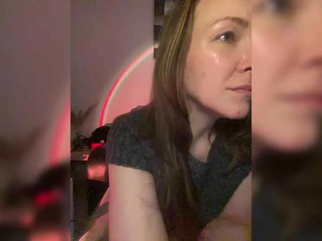 Alisasqrl — your fantasies, compliments, tokens