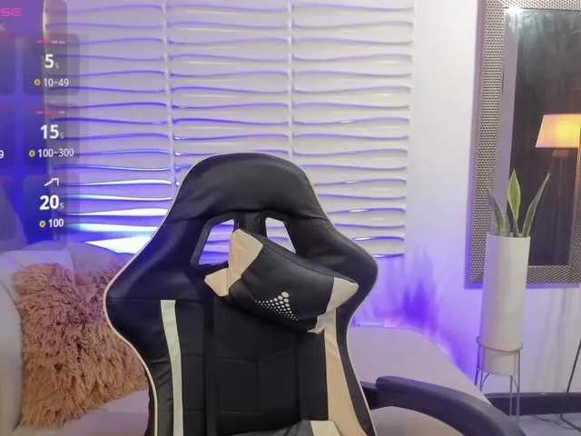 Allisonowens on BongaCams 