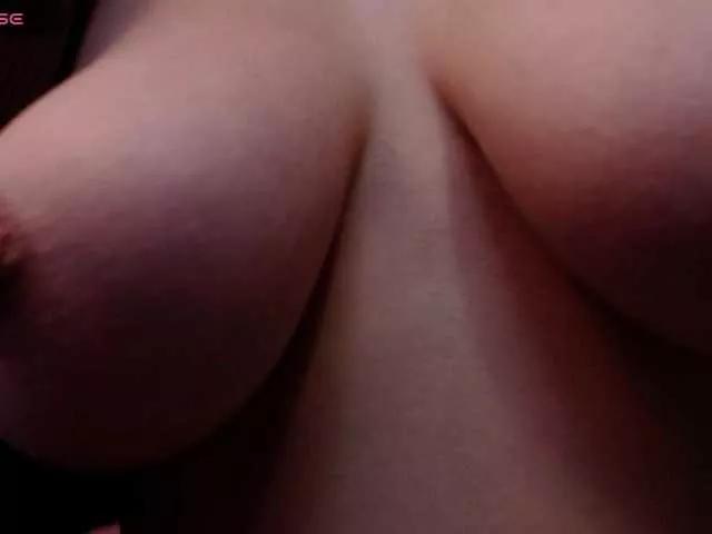 AnnaliOlsenX on BongaCams