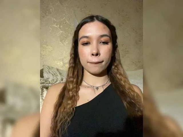 anya-del on BongaCams
