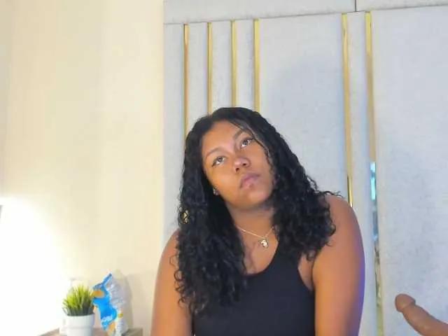 Candaceowens on BongaCams