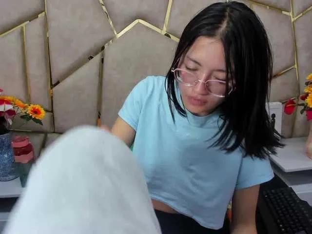 Cloe-candy on BongaCams