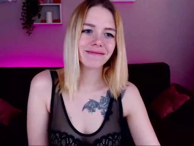 EmmaBryan on BongaCams 
