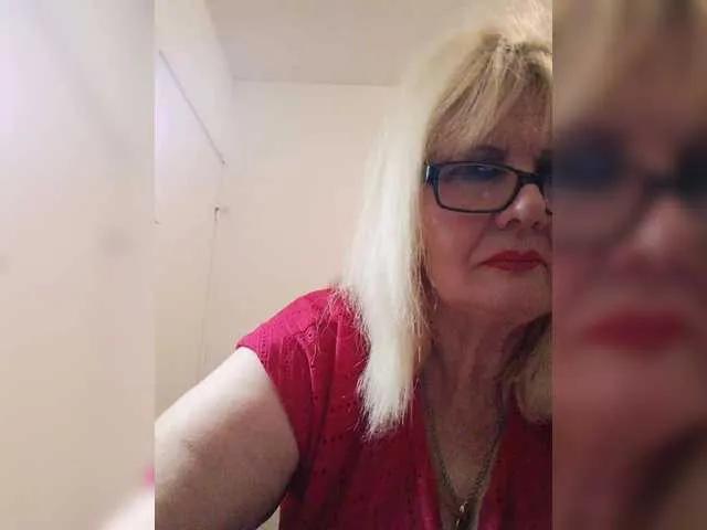 KASANDRABOLOSHKA on BongaCams 