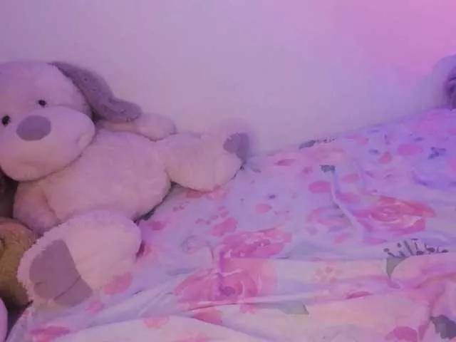 kiwi----- on BongaCams 