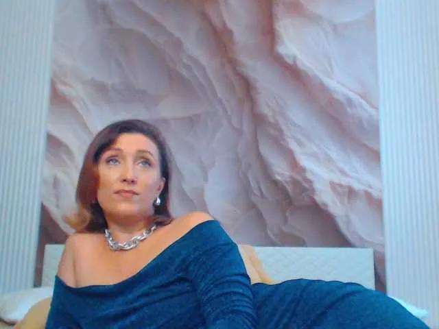 Lola-Nelson on BongaCams 