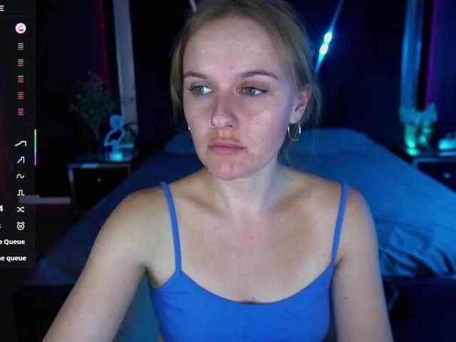 MaribelRiver on BongaCams