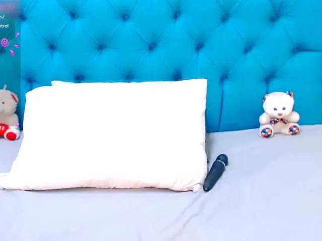 Nayla-Garner on BongaCams