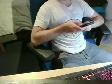 azdert2100 — Bienvenue dans ma room, passez dire bonjour et vous amuser !! - Goal: CUM !!! - #c2c #french #lovense #muscle #new #smalldick