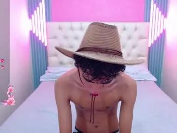 blake_mils on Chaturbate