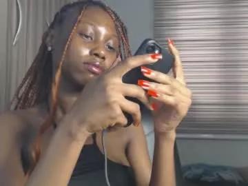 choco_petitqueen on Chaturbate 