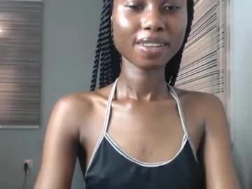 choco_petitqueen on Chaturbate 