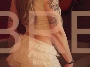 elliecutes on Chaturbate