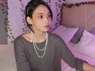 gentlemusee — Massage boobs close cam  #18 #skinny #feet #lovense [38 tokens remaining]