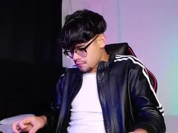 isaac_saenz on Chaturbate 