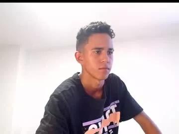 isaaclatino on Chaturbate 