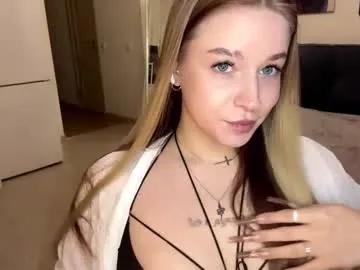 janniekeneipp on Chaturbate 