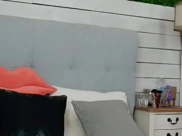 jenniferlovve on Chaturbate