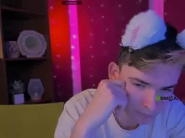 jordi_ser — GOAL: Clothes Off Tease [399 tokens remaining] Welcome to my room! #18 #teen #new #dance #pvt