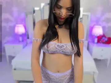 lauramartin1 — GOAL: bare boobs bouncing [29 tokens remaining] sweet girl plays with her big breasts chica sexy juega con aceite en su cuerpo #bigtits #deepthroat #18 #teen #daddysgirl