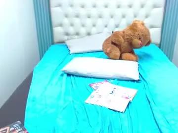 lulu_james — #anal #squirt #lesbian #lovense #milk