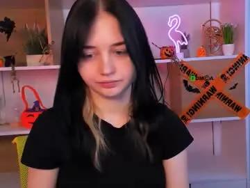 miki_ti on Chaturbate 