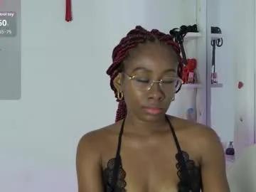 mila_n_max — Show my breasts in the foreground [27 tokens left] #squirt #smalltits #bigcock #bigdick #blowjob