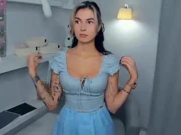 mirandabettman — Magic Chemistry between us - Goal: Lick my finger close up [21 tokens left] #lovense #natural #new #bigboobs #18