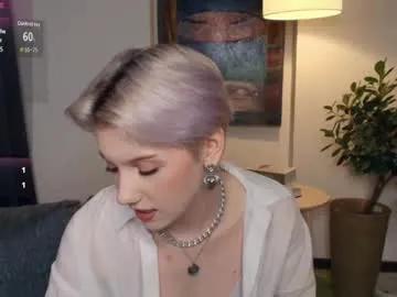 nakishacroshaw's avatar